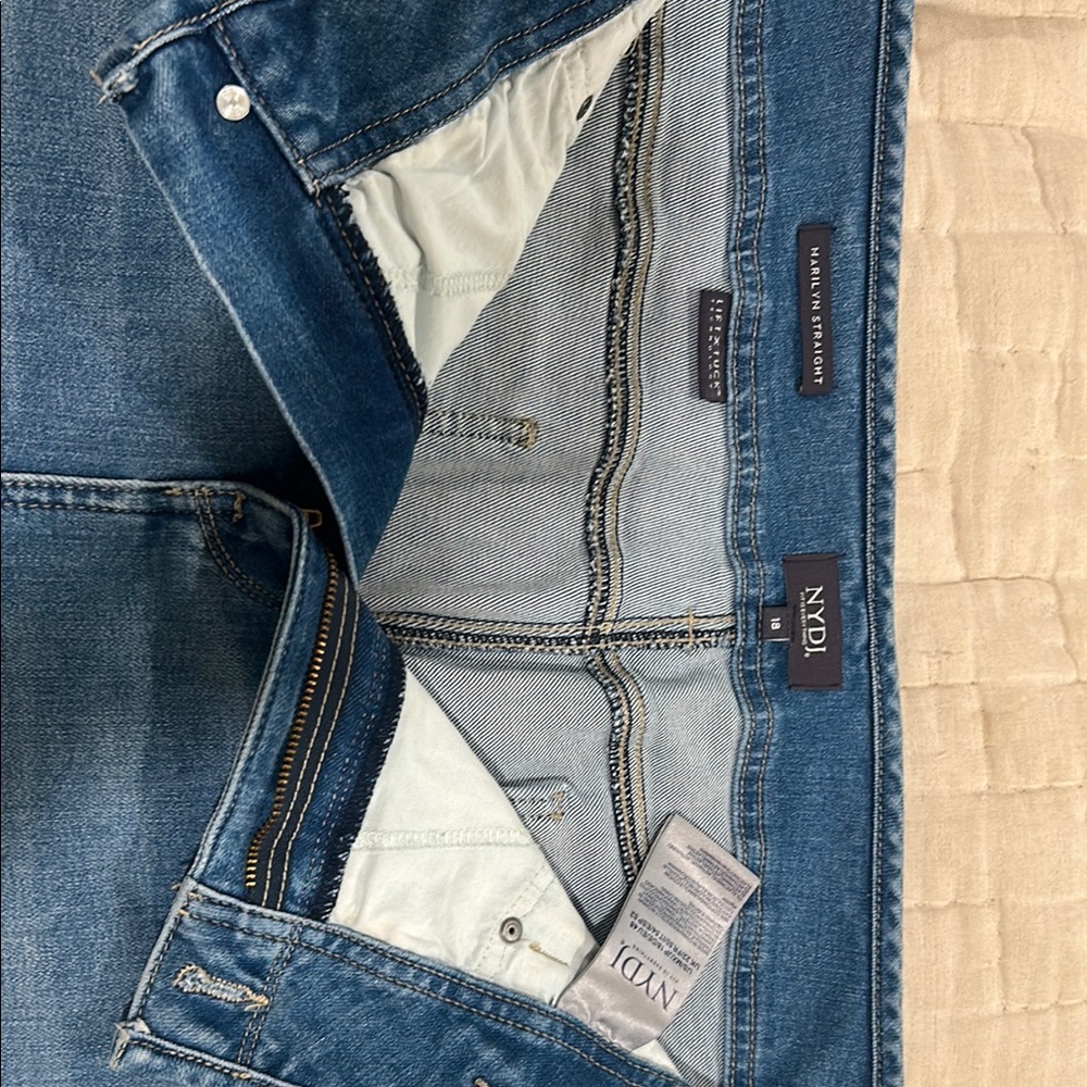 Women’s NYDJ Marilyn Frayed Hem Jeans